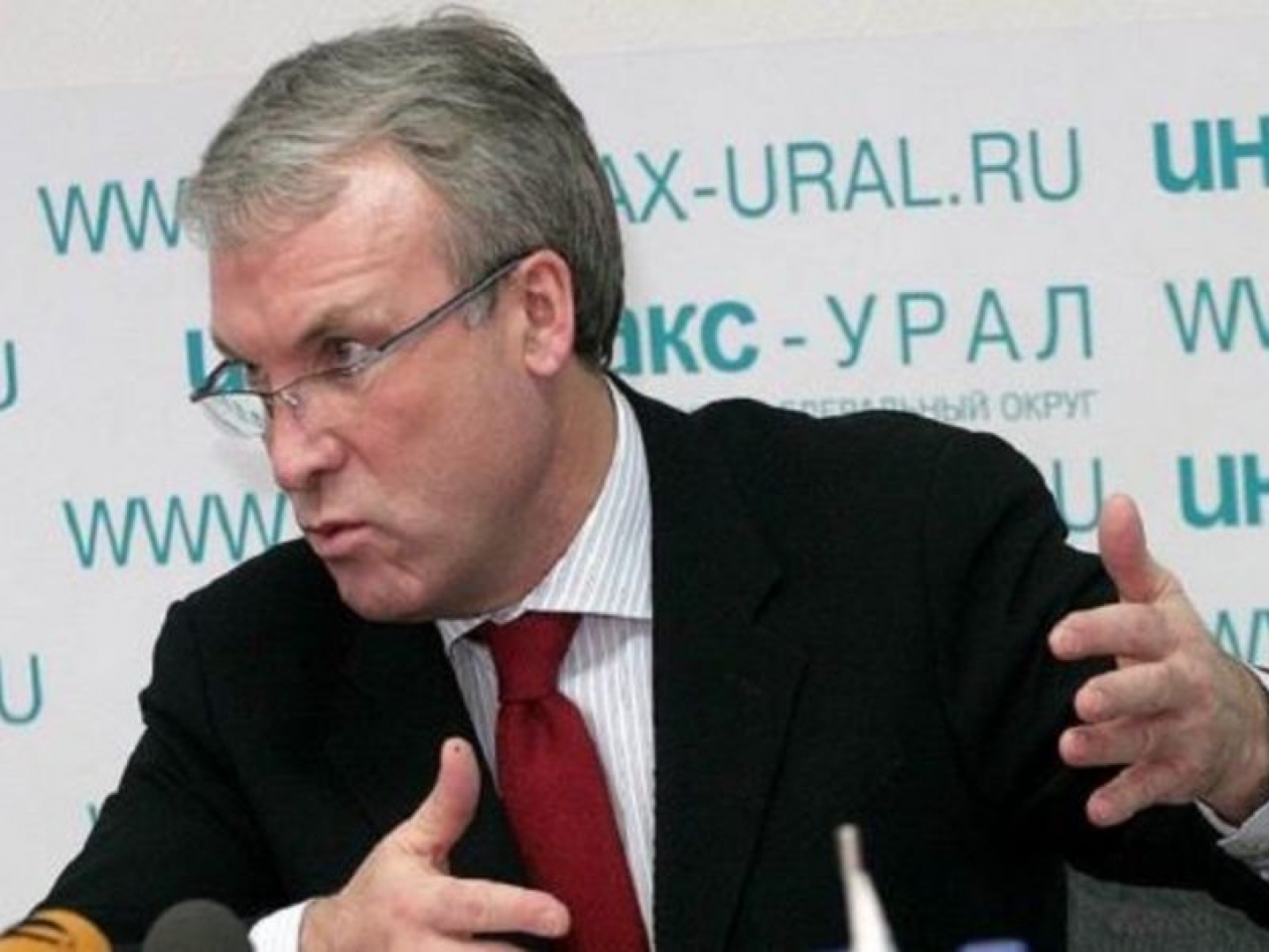 Скрывающийся в Лондоне российский банкир умер в возрасте 61